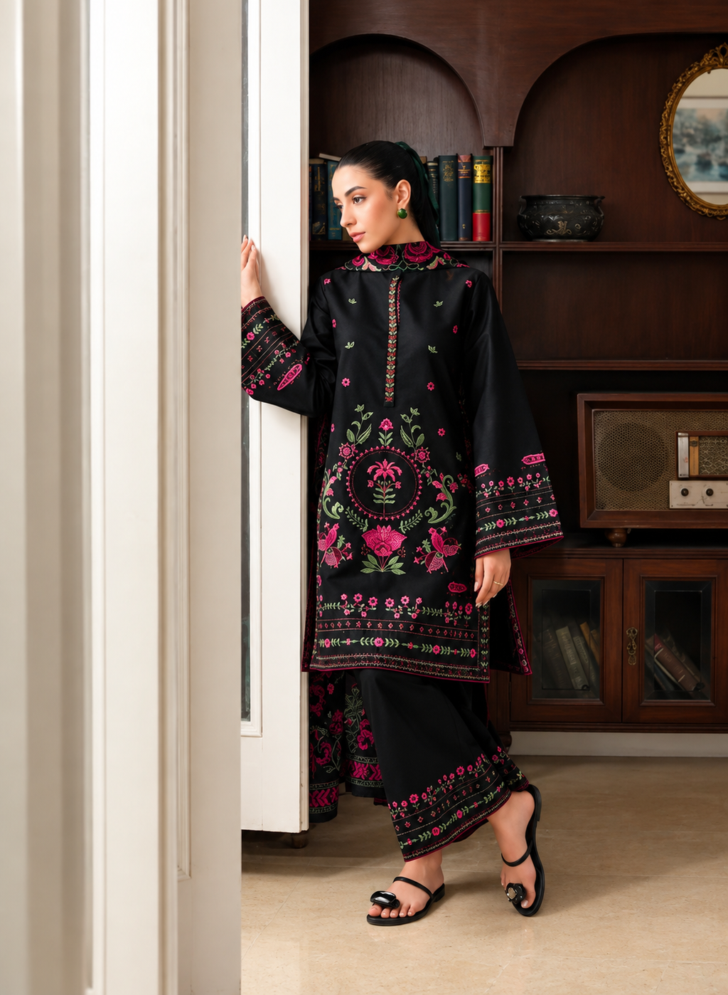 Inaya Embroidered - 3pc