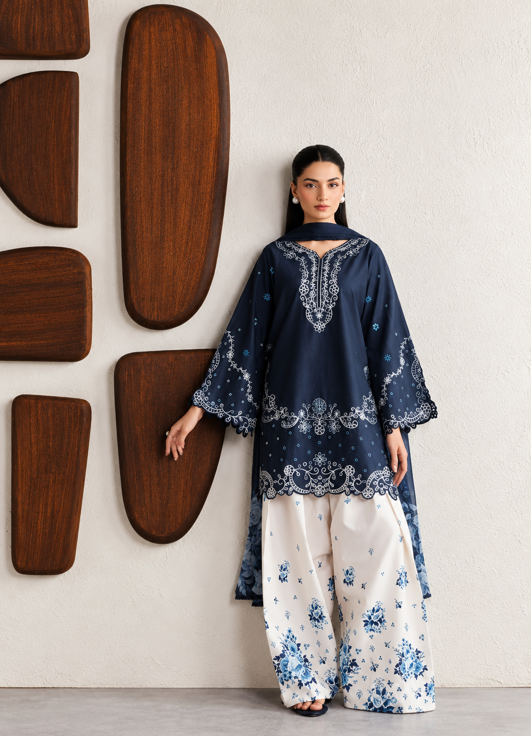 Arosa Embroidered 3pc