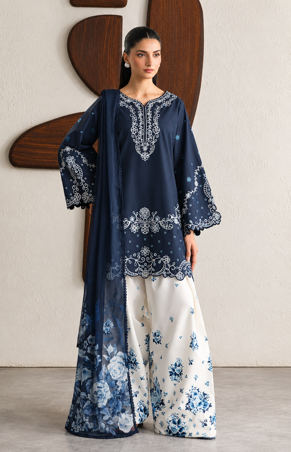 Arosa Embroidered 3pc