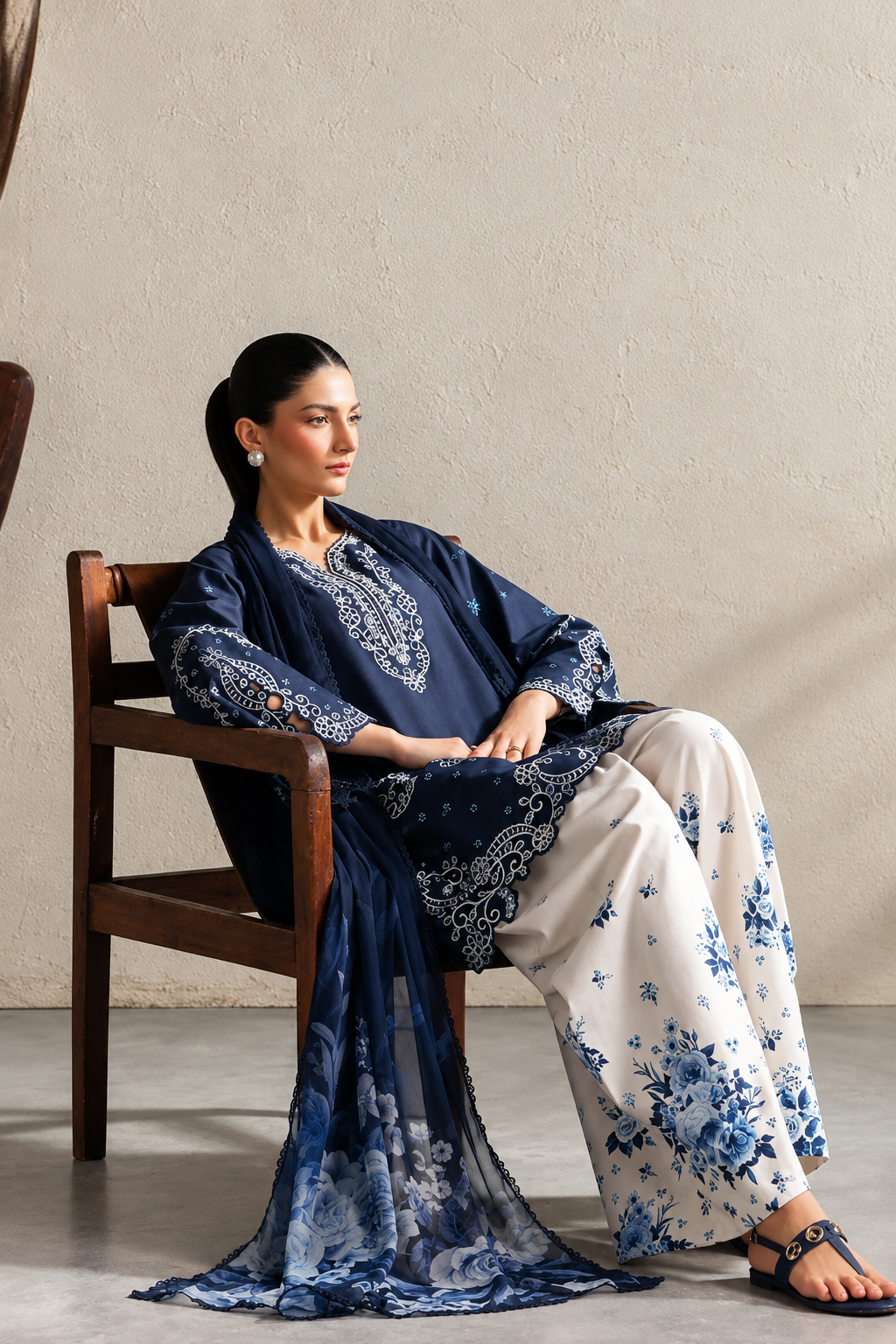 Arosa Embroidered 3pc